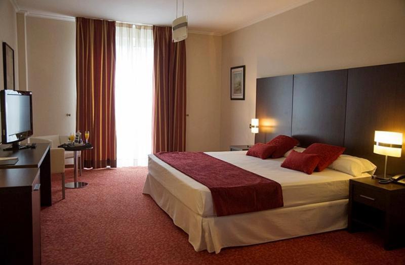 O Val Do Naseiro Hotel Viveiro Quarto foto