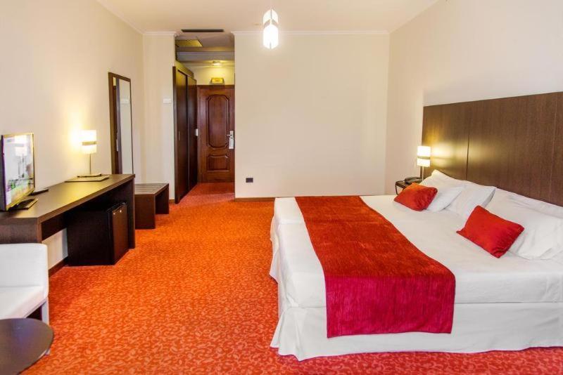 O Val Do Naseiro Hotel Viveiro Quarto foto